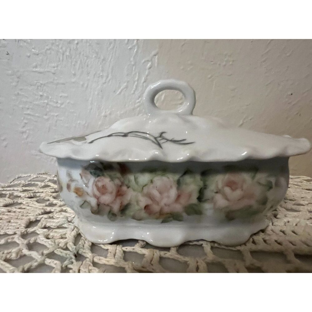 Oval Floral Trinket Box- Vintage